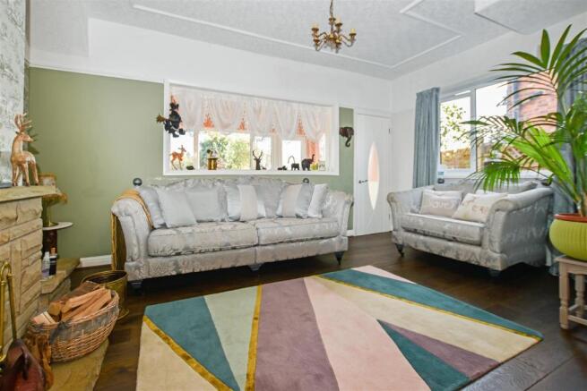 dining room.JPG
