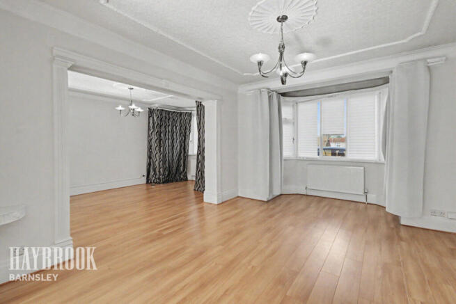 4 bed Detached for sale Image 10