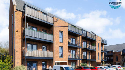 Crusade Way, Strood, Kent, ME2 2ZG