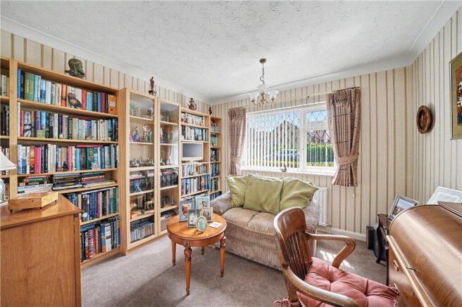 Bedroom 3/Study
