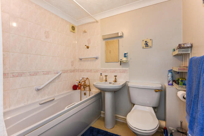 Photo 11