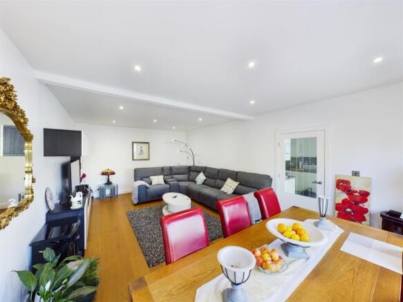 Living/Dining Room.jpg