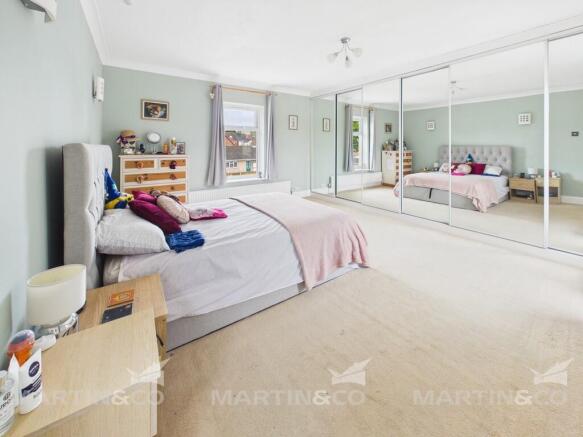 2 bed Terraced for sale Image 7
