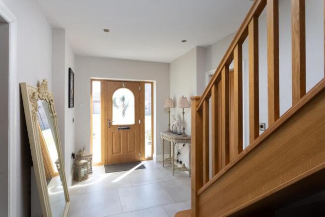 4 bed Detached for sale Image 4
