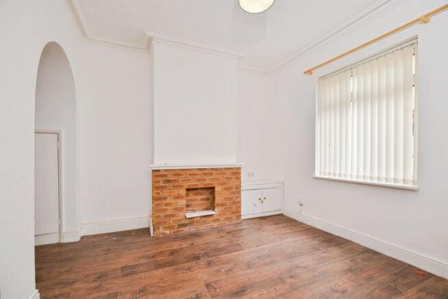 2 bed Terraced for sale Image 7
