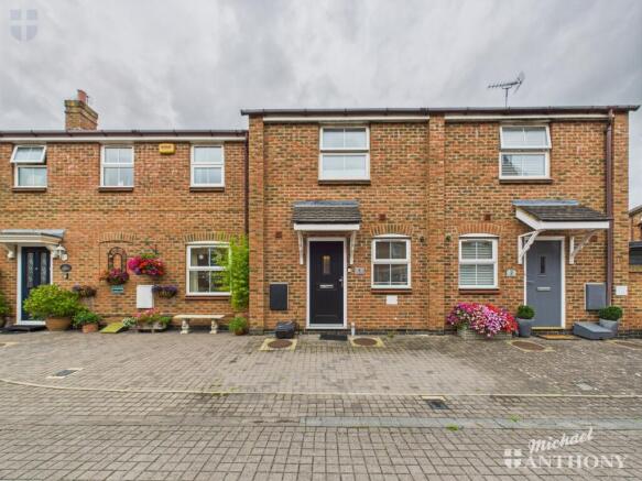 CAM03852G0-PR0376-STILL017