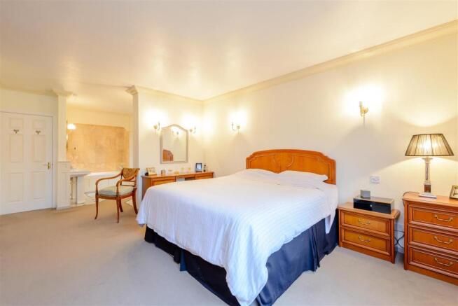 8374493-interior26.jpg