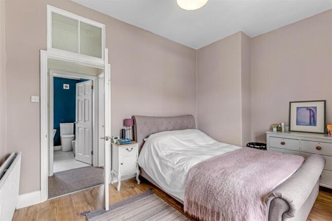 2 bed Terraced for sale Image 10