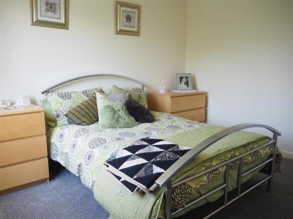 Bedroom 185