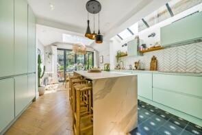 18, Chasefield Road, London SW17 8LN