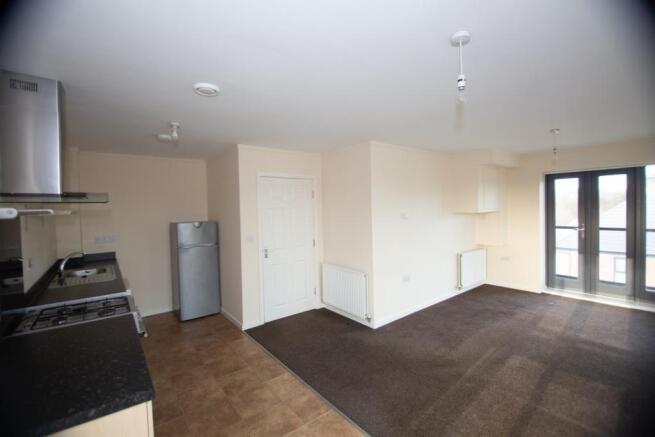 2 bed Flat to rent Image 6