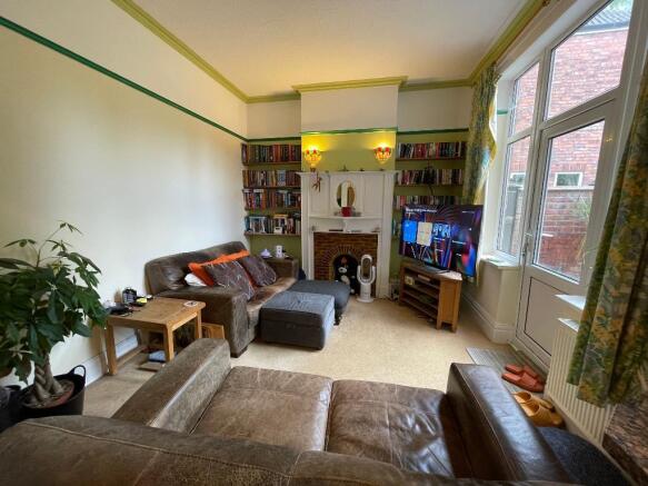 5 bed Terraced for sale Image 9