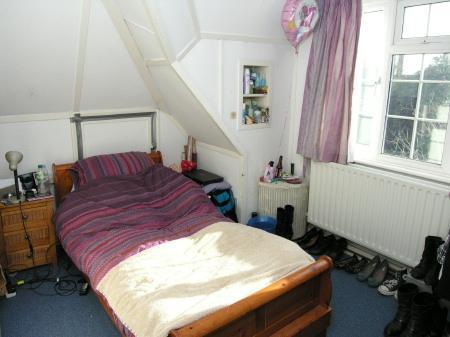 Bedroom 4/ Studio