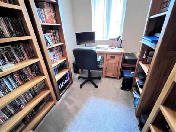 Office/Bedroom 4