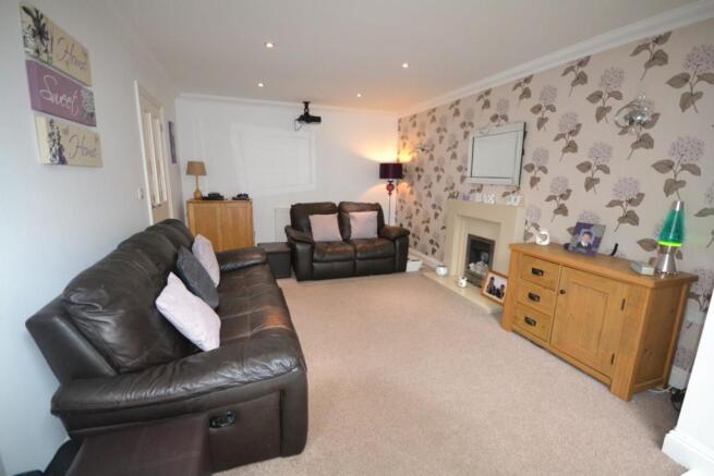 FAMILY LOUNGE