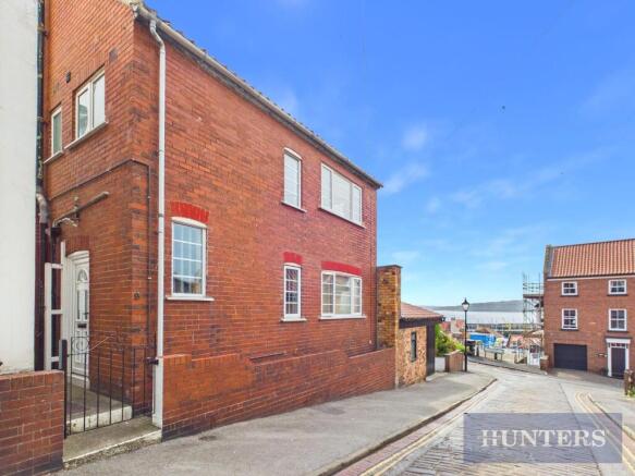 3 bed Detached for sale Image 2