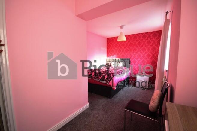 5 bed Terraced to rent Image 8