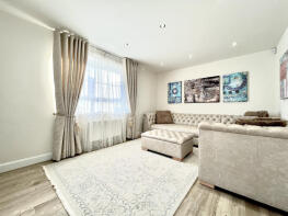 12, Cheltenham Crescent, Preston PR4 0FJ