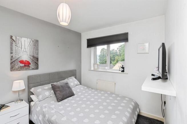 3 bed Semi-Detached for sale Image 11
