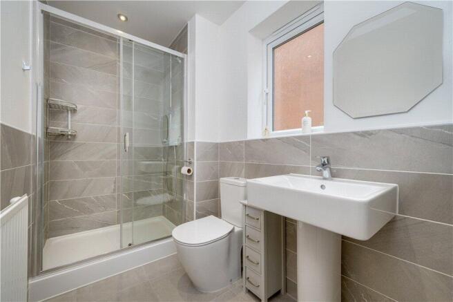 4 bed Detached for sale Image 12
