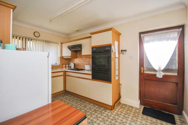 Kitchen/Breakfast Ro