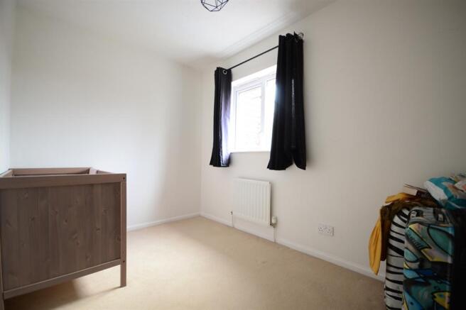 Bedroom (L)