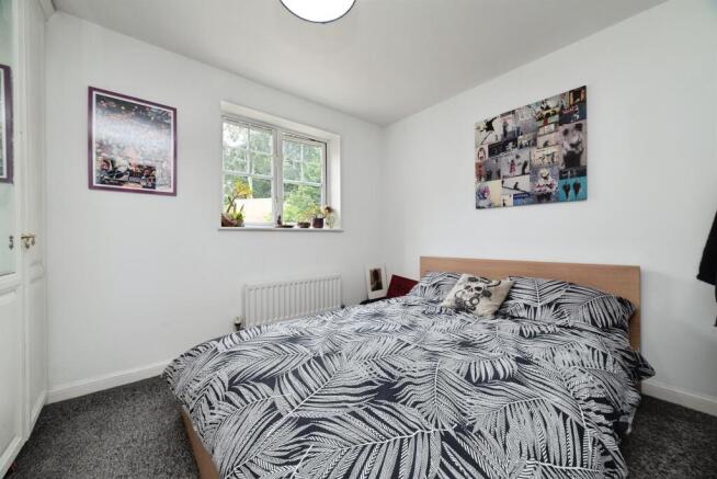 3 bed Apartment for sale Image 10