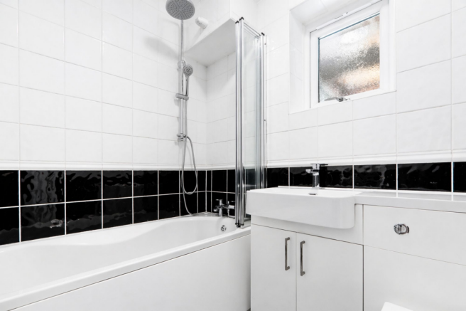 3 bed Semi-Detached for sale Image 12