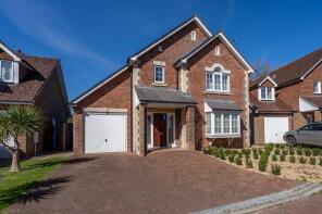 2, Willowmead Close, Runcton, Chichester PO20 1NH