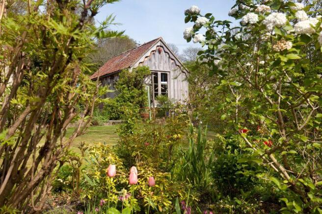Garden/Workshop 