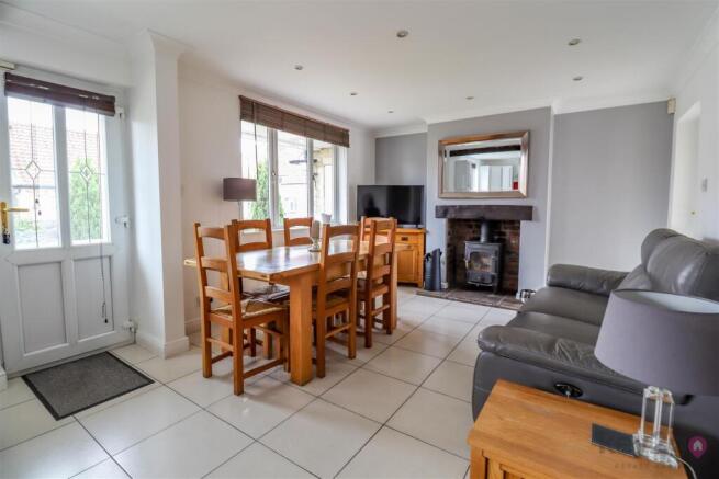 3 bed Detached for sale Image 9