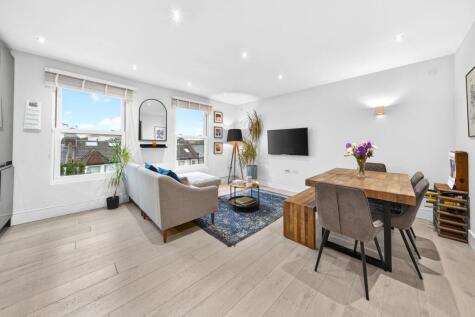 Garratt Lane, London, SW18