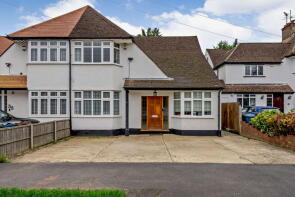 37, Central Avenue, Pinner HA5 5BT
