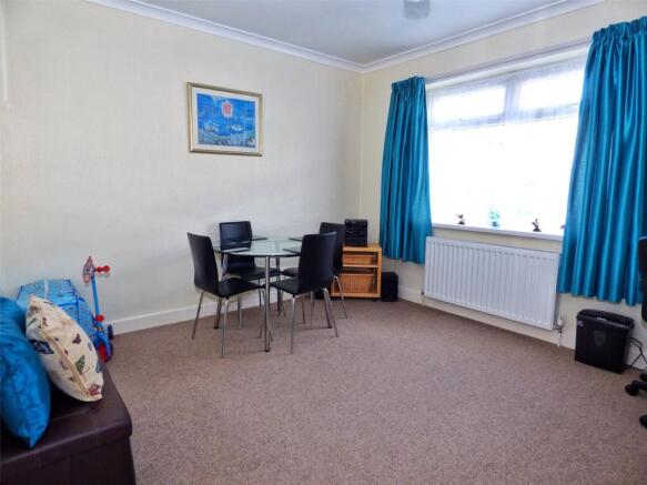 Dining/Bedroom