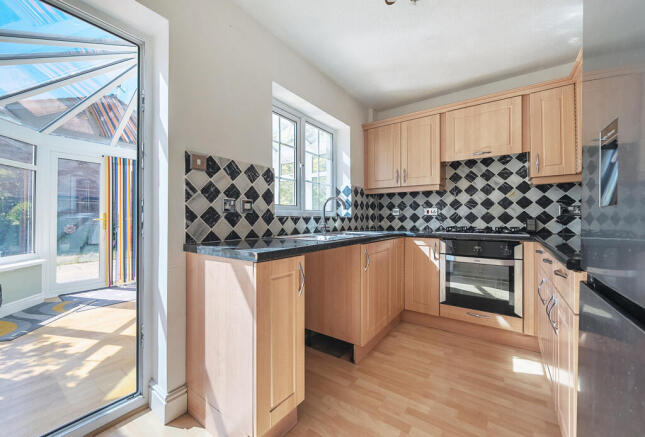 1319924-5-686f9d3...