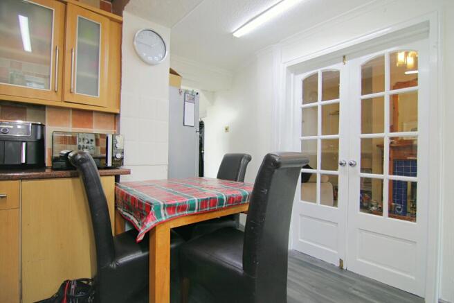 3 bed Terraced for sale Image 8