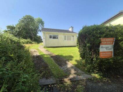Tyn Cwrt, Brynsiencyn, Anglesey, LL61