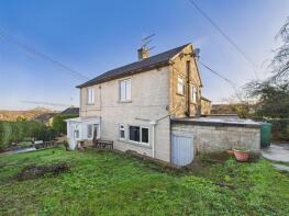 2, Blackcross, Chippenham SN15 3LD