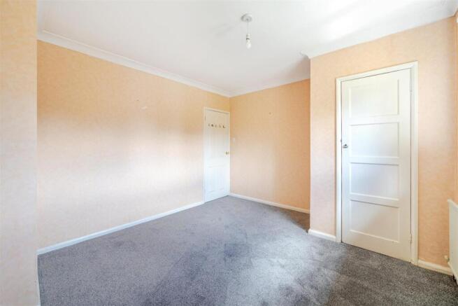 60 Kingsley Road, Silverstone