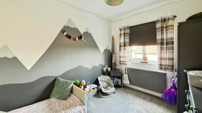 4 bed Detached for sale Image 8