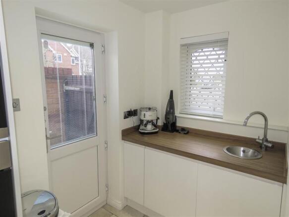KITCHEN / DINING / FAMILY ROOM