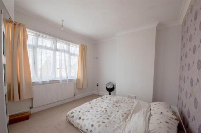 House in Irthlingborough, Crow Hill - View 5