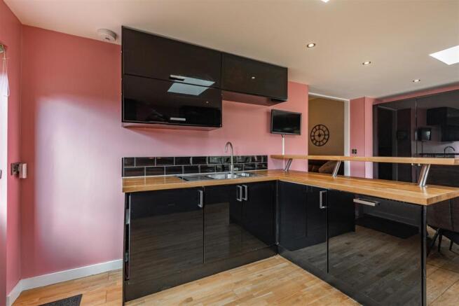 63 Fifth Street Newtongrange 10.JPG