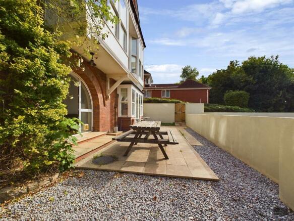All Flats - 28 Barnfield Road, Exeter photo 4