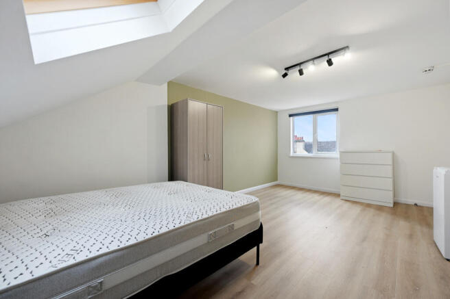 CS - 51 Francis Road - Room 5 (1)