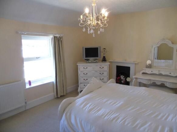 BedroomBedroom