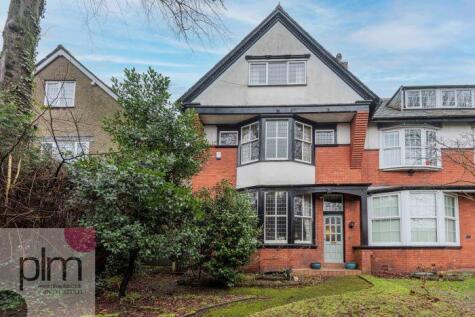 184 Chorley New Road, Bolton, BL1 4PF