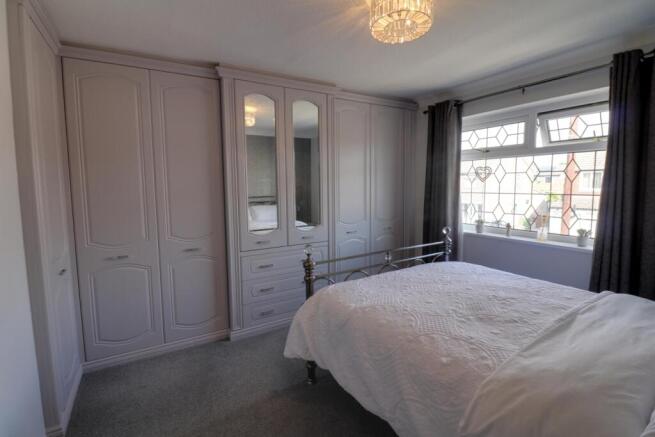 3 bed Semi-Detached for sale Image 11