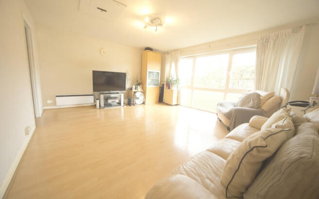Livin Rroom-f1