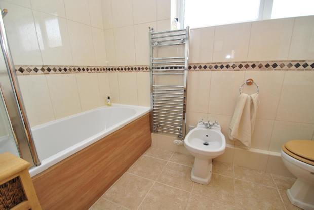 Bathroom / Wc
